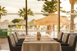 4 restaurants, breakfast, lunch, dinner served; international cuisine