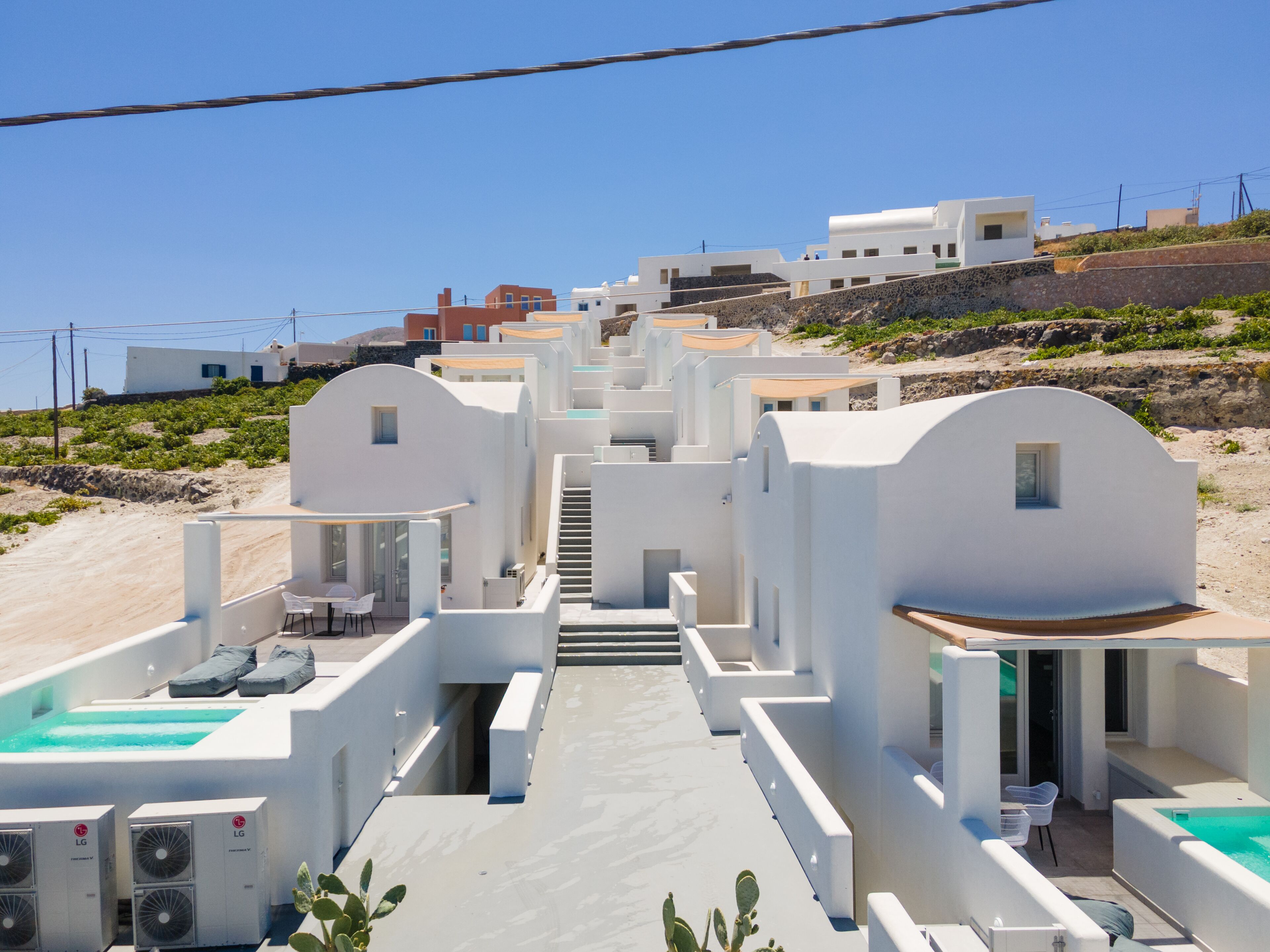 المنشأة من الخارج