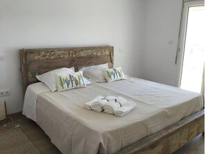 6 bedrooms