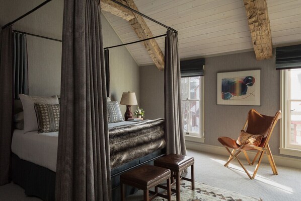 1 bedroom, iron/ironing board, travel crib, free WiFi