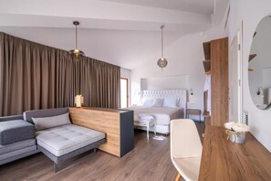 Suite estudio ejecutiva | Wifi gratis y ropa de cama 