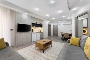 Classic Apartment, 1 Bedroom, Non Smoking, Courtyard View - River Park Residence Lara (Antalya)