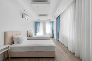 Deluxe Condo, 3 bedrooms, 1 living room (3+1) - River Park Residence Lara (Antalya)