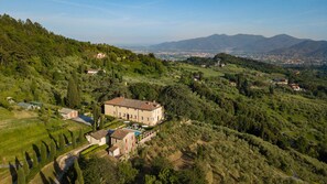 Exterior - VILLA BORBONE in Pieve Santo Stefano, a Luxury Renaissance Panoramic 9 Bedrooms Retreat Villa with Private Pool (Lucca)