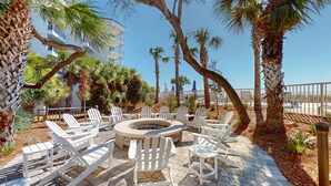 Terrace/patio - Fifth Floor Villamare unit with lots of updates! (Hilton Head)