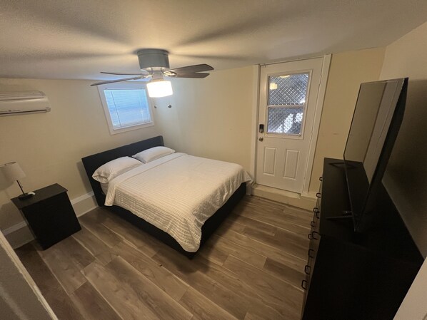 1 habitación, escritorio, tabla de planchar con plancha y wifi gratis 