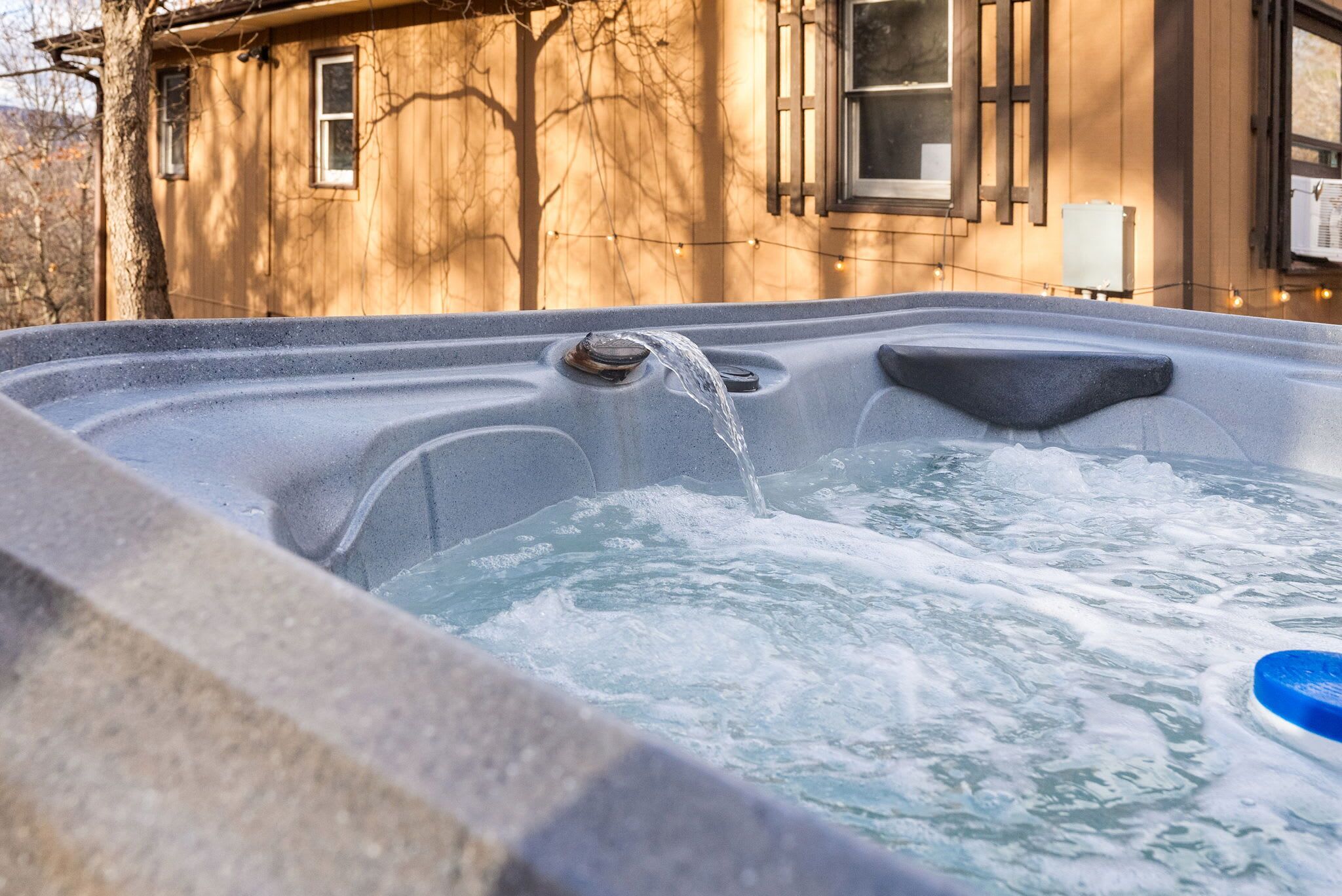 Tina de hidromasaje al aire libre