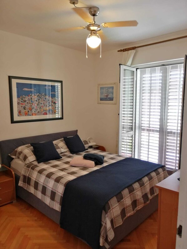 1 bedroom, iron/ironing board, free WiFi, bed sheets