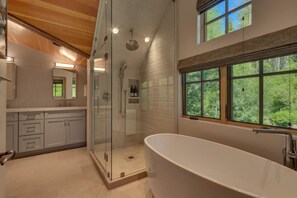 Hair dryer - Alpine Perfection - TLUXP (Alpine Meadows)