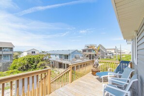 Terrace/patio - Oceanfront! Cozy, Views Galore! Crow's Nest, SN0112 (Nags Head)