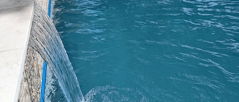 恒温泳池