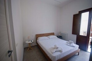 1 bedroom, free WiFi, bed sheets - Renovated Holiday House in Castellammare del Golfo - Historic Center (Castellammare del Golfo)