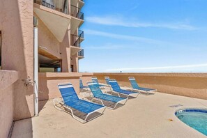 Terrace/patio - Carolina Cozy: Bright Oceanfront 2B/2Ba (North Myrtle Beach)