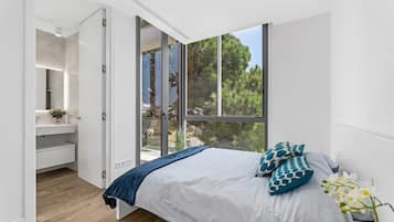 5 dormitorios, tabla de planchar con plancha, wifi y ropa de cama