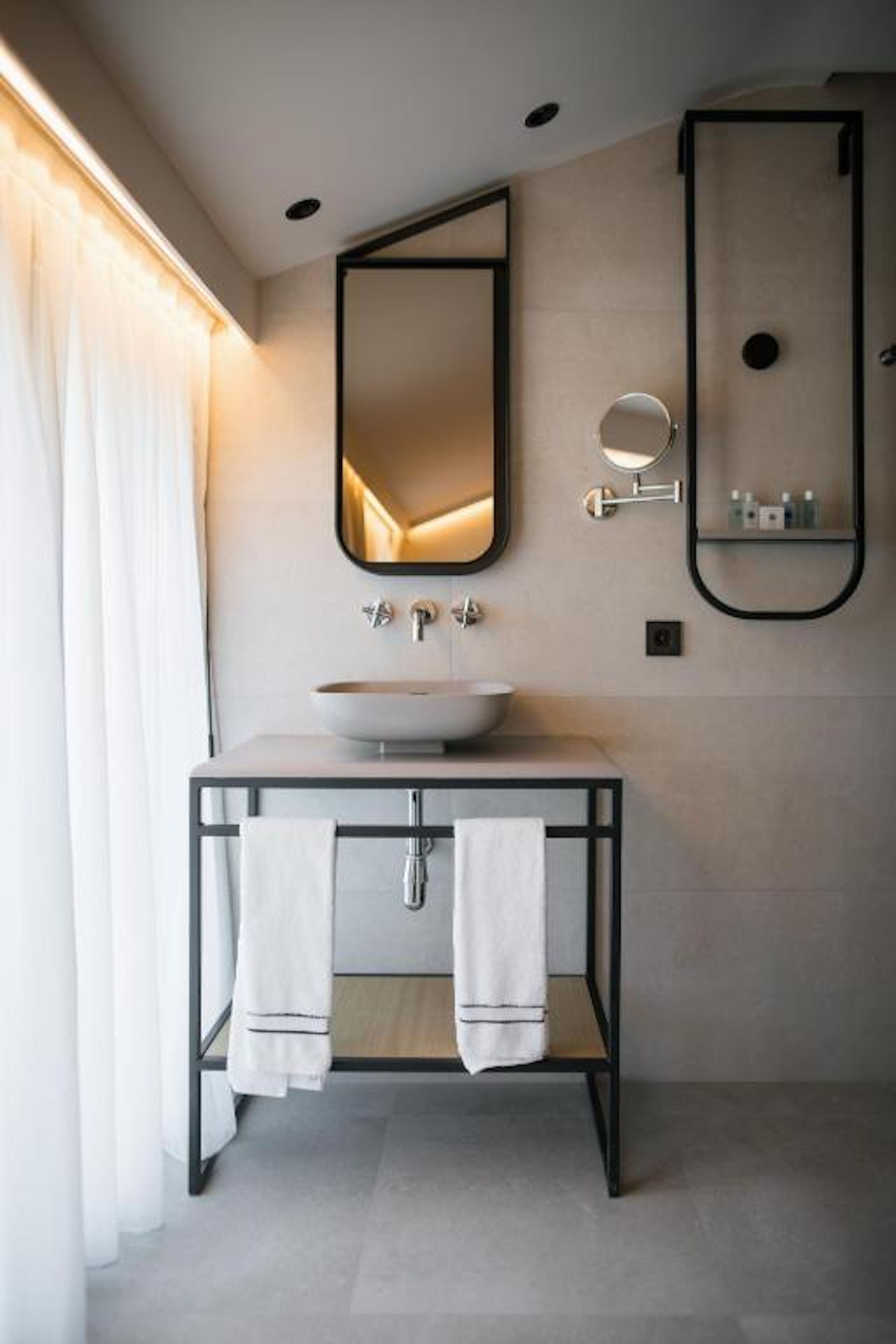 Photo - MYR Puerta Serranos