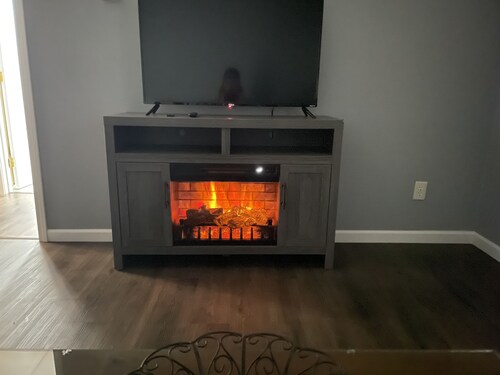 Muddy Boots Hideout l Cozy 2BR l 15 min to RRG l WI-FI