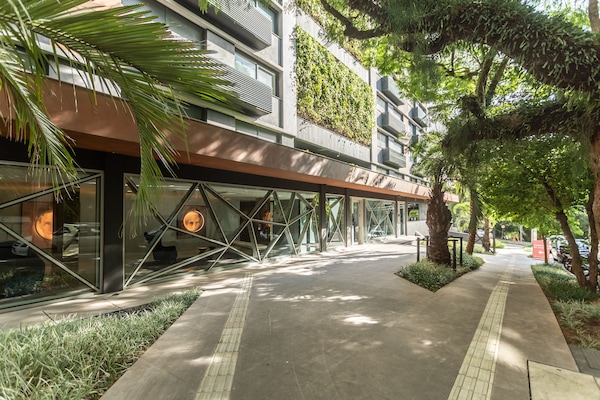 Bagian depan properti