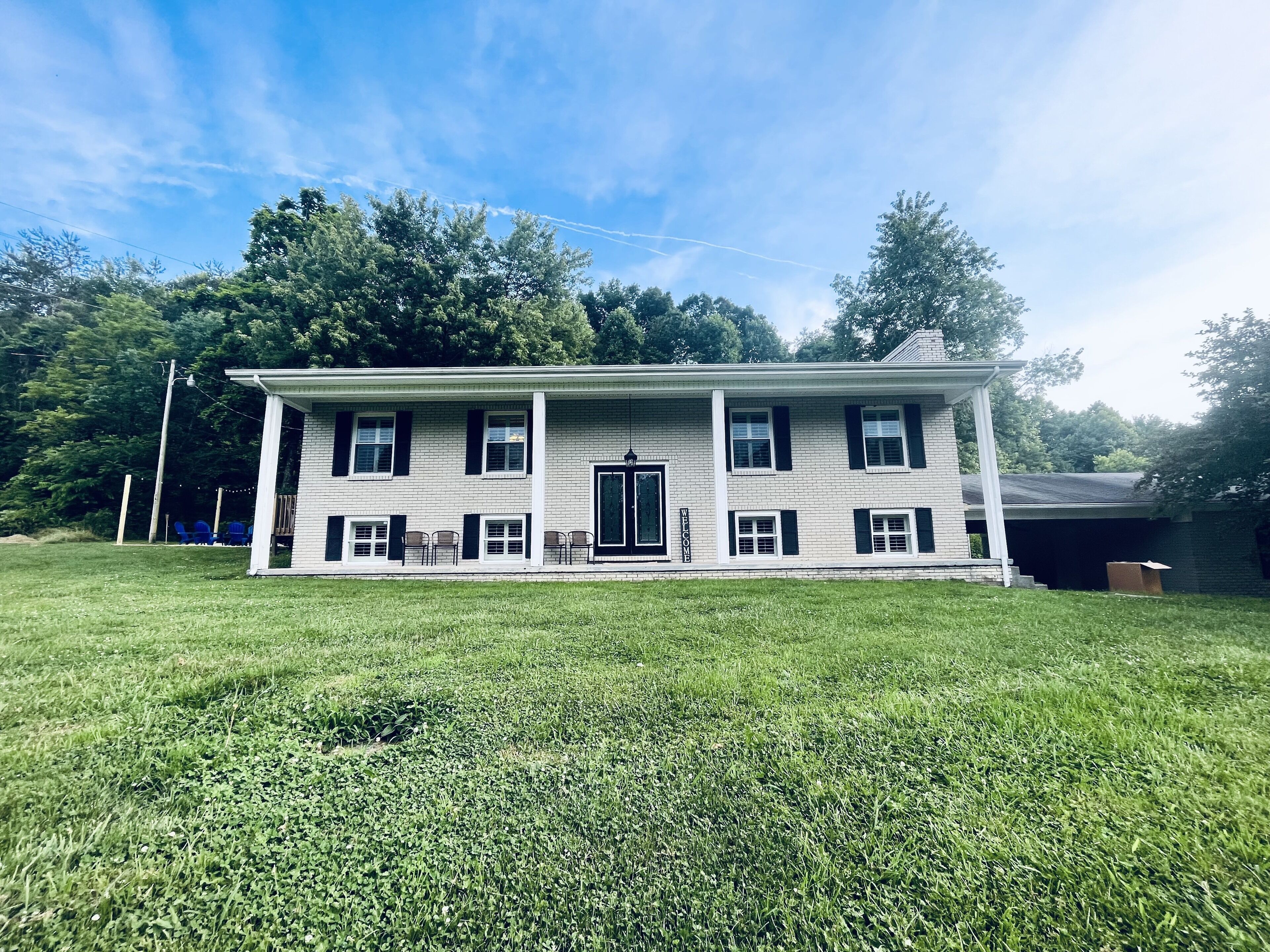 Paradise on Pecks Creek - w/Hot tub & Firepit!  Minutes from RED RIVER Gorge