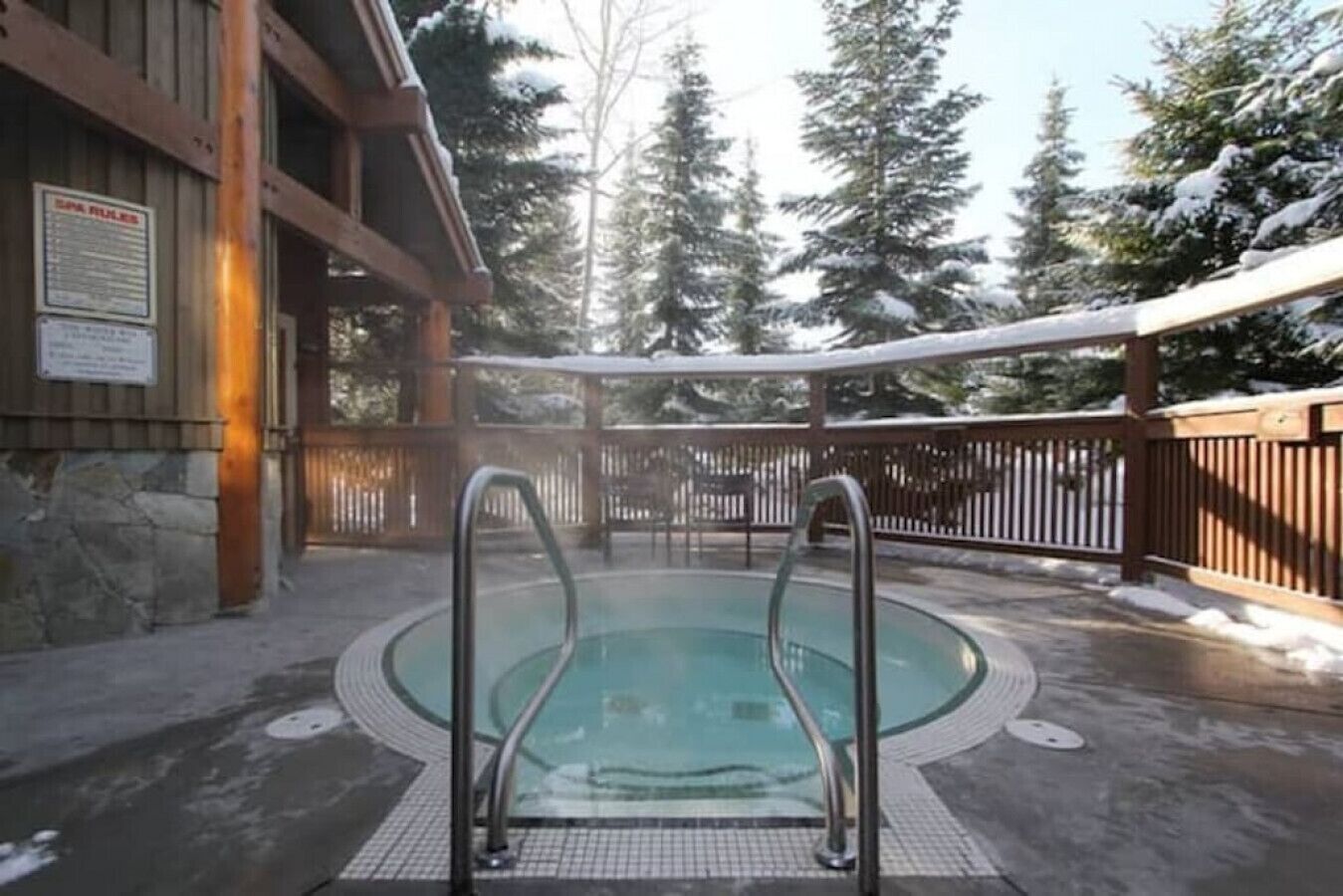 Bain à remous extérieur