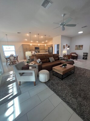 Een smart-tv en een printer