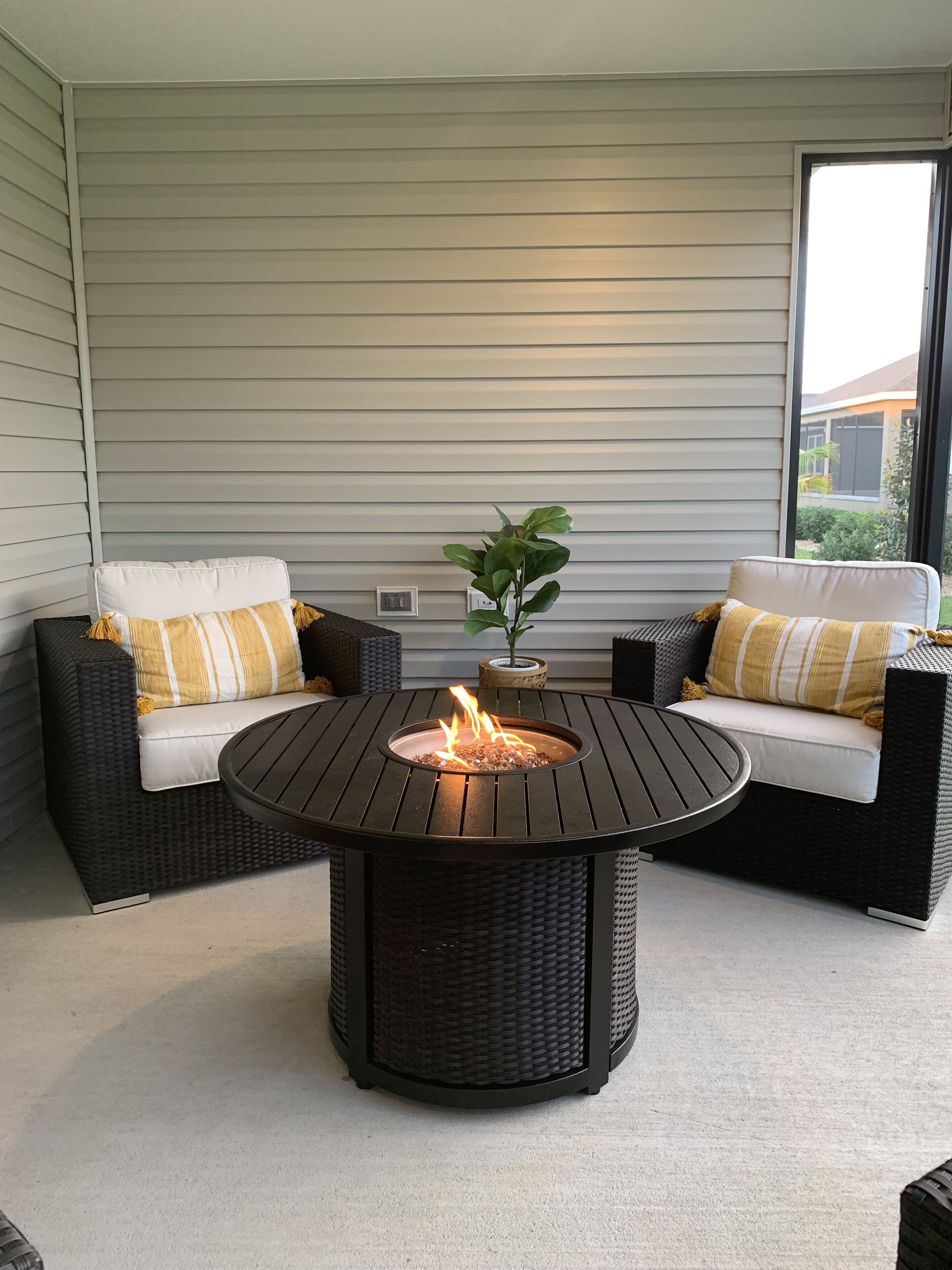 المنشأة من الداخل