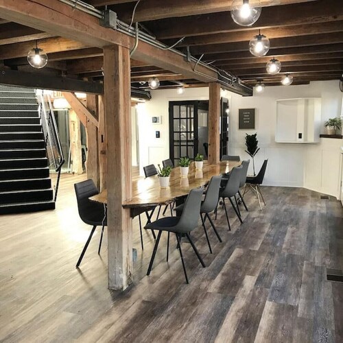 2BR Flat above Historic Cider Mill