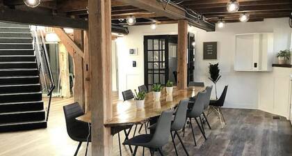 2BR Flat above Historic Cider Mill