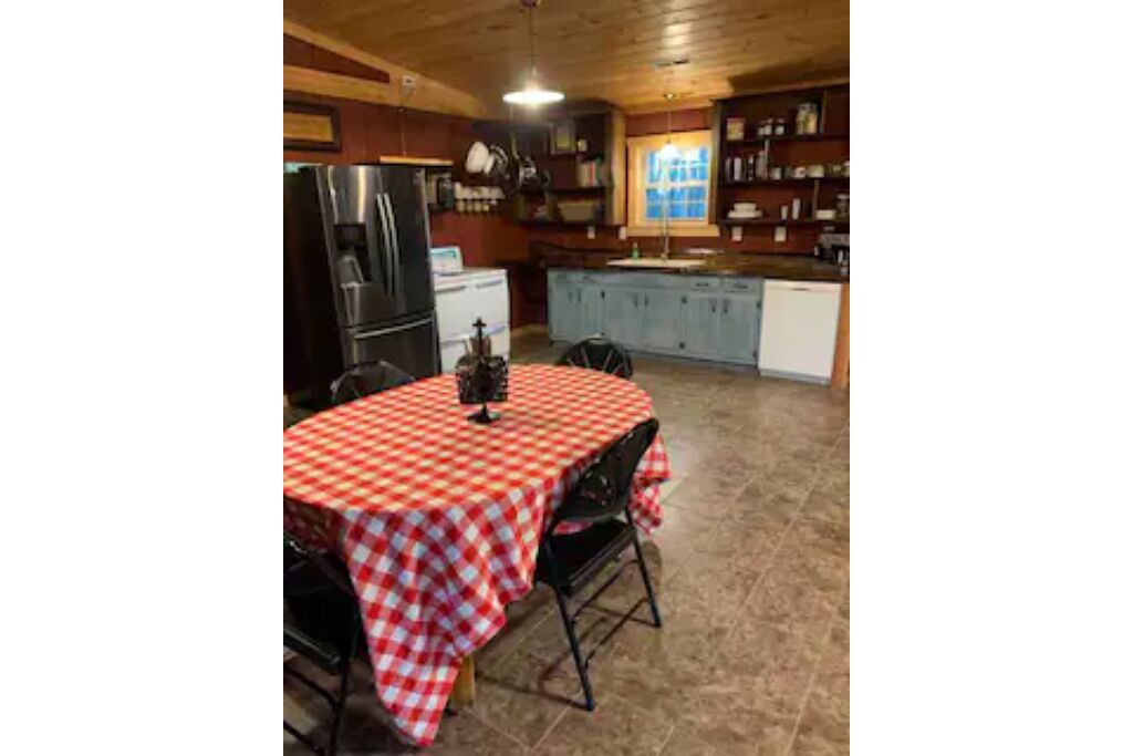 Aunt Sharon’s Bungalow
