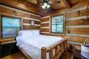 2 habitaciones, escritorio, tabla de planchar con plancha y wifi gratis