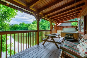 Property grounds - Fishin` N Wishin`- Catch&Release, FirePit, HotTub! (Sevierville)