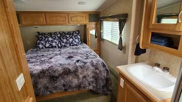 1 quarto, Wi-Fi de cortesia, roupa de cama