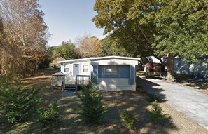 Exterior - Beach Bungalow 5 minutes from the beach (North Myrtle Beach)