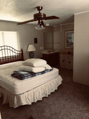 2 bedrooms - Beach Bungalow 5 minutes from the beach (North Myrtle Beach)