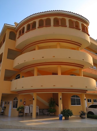 Exterior. BONADAY HOTEL