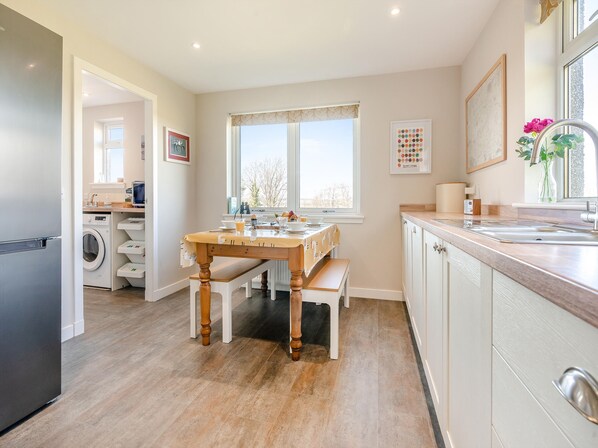 Dishwasher, high chair - The Old Shepherd's Cottage (Ladybank nr Cupar)