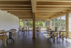 Free daily continental breakfast - Basoan (Mungia)