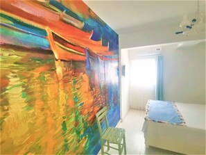 Premium bedding, minibar, free WiFi, bed sheets