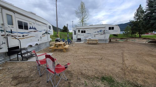 Camper at Minigolf Course COUGAR