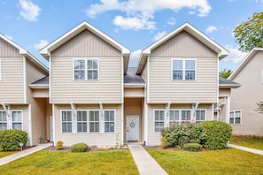 Exterior - The Clubhouse (Southern Pines)