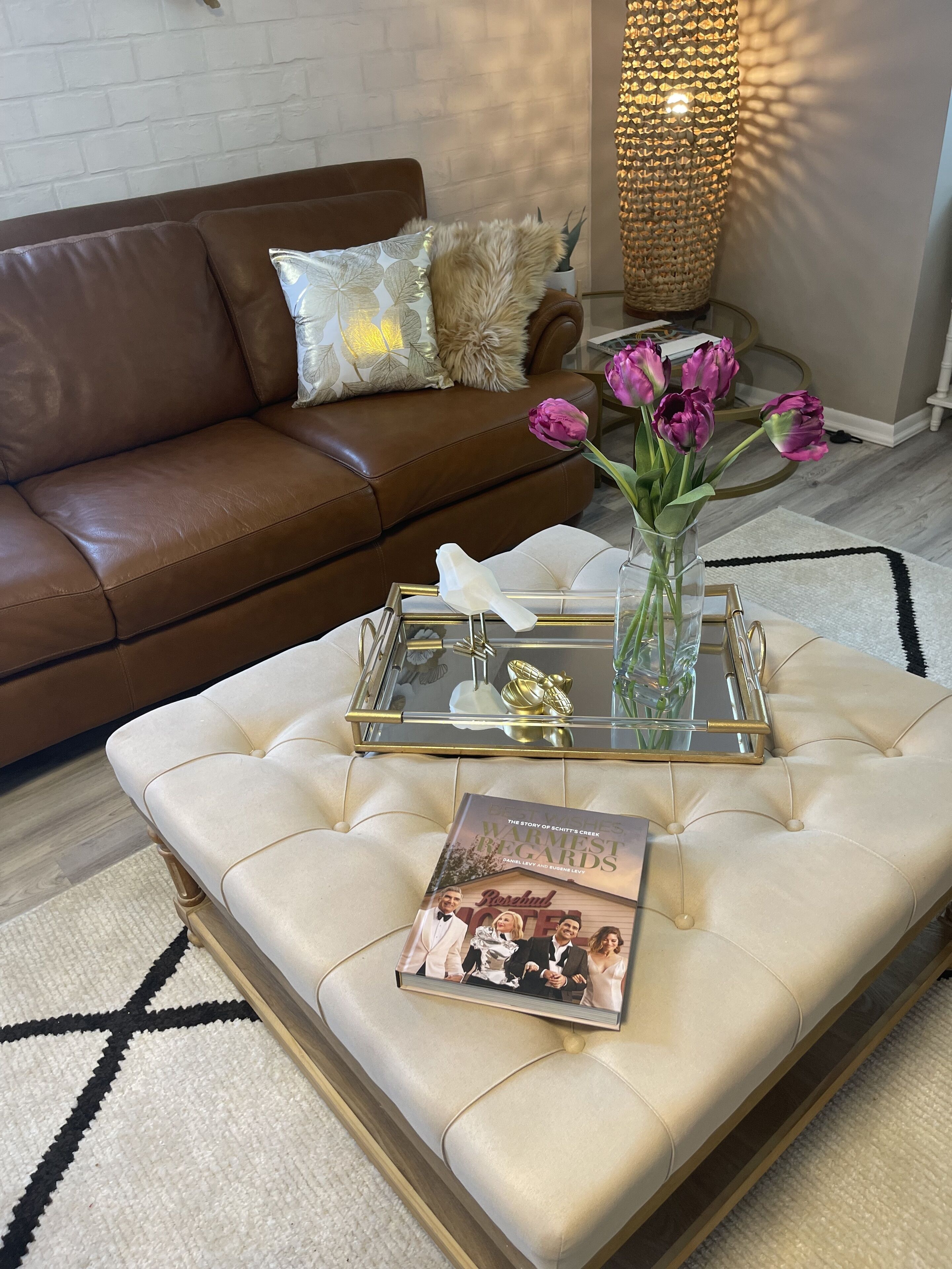 Een smart-tv en een open haard