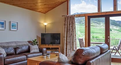 3 Schlafzimmer Unterkunft in Glengoulandie, near Aberfeldy