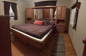 Room - Autumn BreezeCountry Home-near to all area attractions amusements & adventures!! (Dandridge)