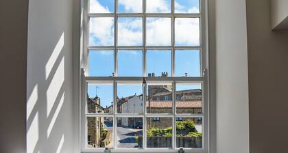 3 bedroom accommodation in Richmond