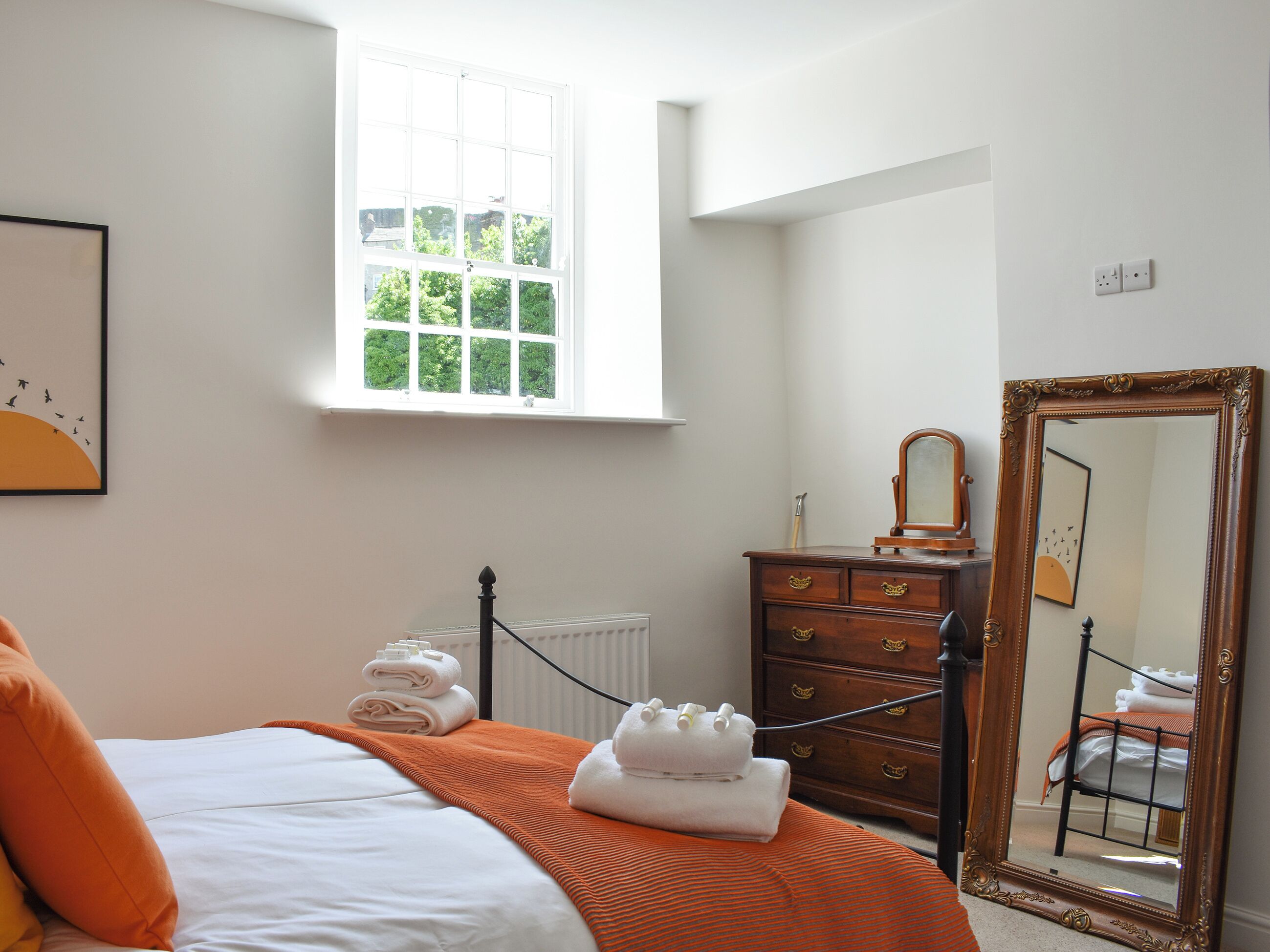 3 habitaciones, wifi gratis y ropa de cama 