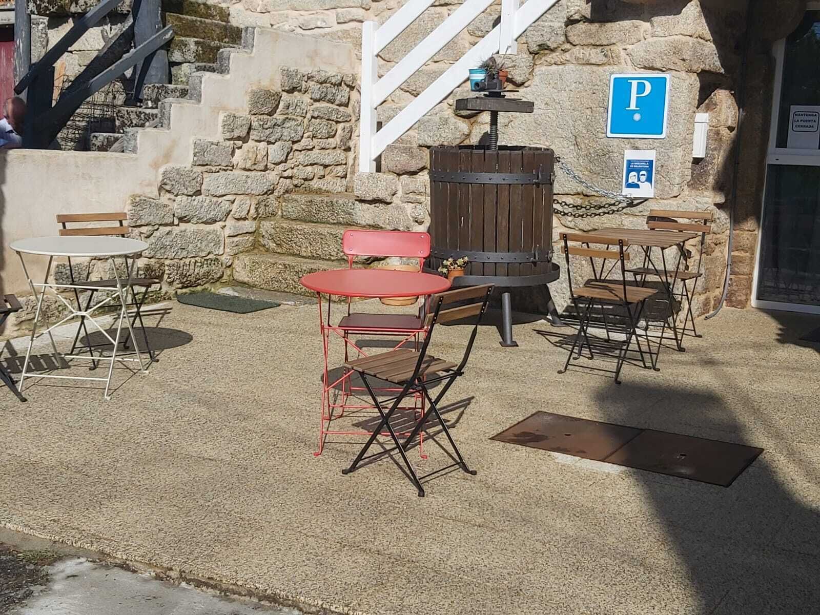 Utendørsservering