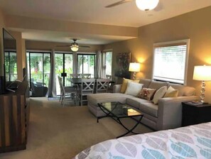 1 bedroom, iron/ironing board, free WiFi, bed sheets - Aloha! The North Shore of Kauai awaits in this amazing, centrally located Condo! (Princeville)