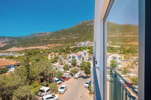 Quarto superior, 1 cama King, para não fumantes, vista para a cidade | Vista do quarto