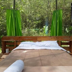 Superior tweepersoonskamer, uitzicht op bergen | Een minibar, individueel gedecoreerd, individueel gemeubileerd