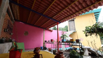 Family Room | Terrace/patio