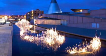 Stunning Farmhouse ♞ Meets Contemporary Lifestyle